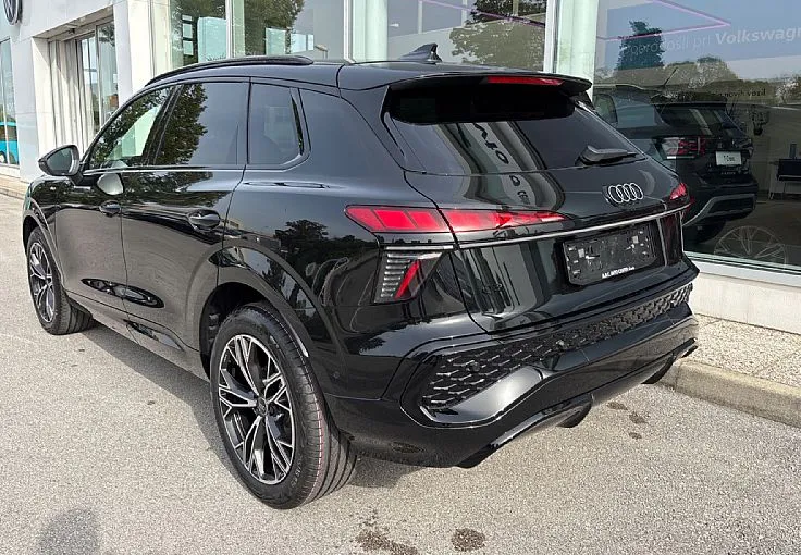 Zunanja slika - Audi Q3 - S-line TDI S tronic 35 - ZALOGA DOBAVA TAKOJ - 3