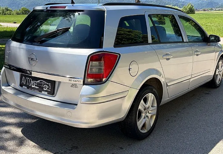 Zunanja slika - Opel Astra - Karavan 1.9 CDTI - 5