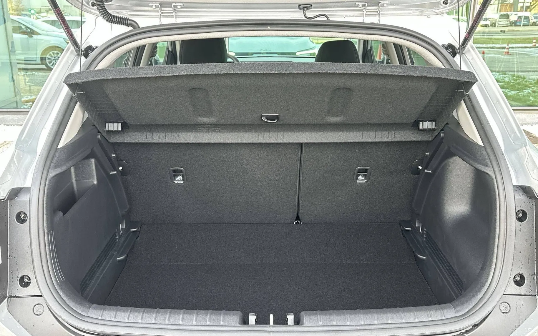 Notranja slika - KIA Stonic - 1.0 T-GDi EX Pulse DCT - 12