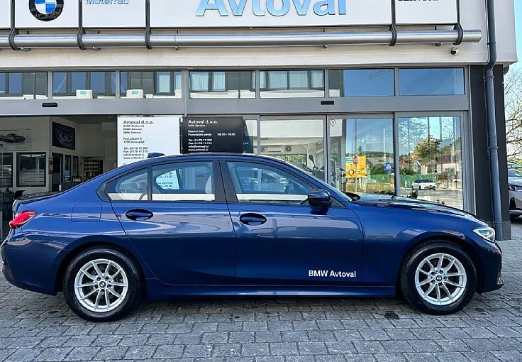 Zunanja slika - BMW Serija 3 - : 318d Advantage  AVT - 2