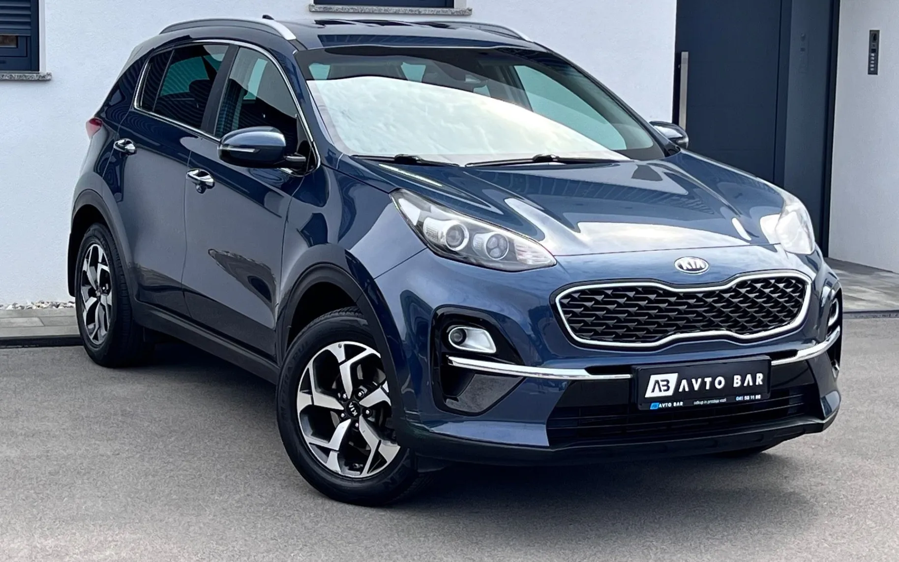 Zunanja slika - KIA Sportage - 2WD 1.6 GDI+1. LAST+SLO+NAVI+PDC - 3