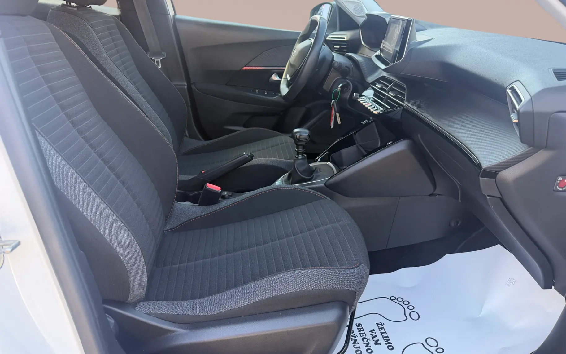 Zunanja slika - Peugeot 2008 - 1,5 BlueHDI 110 S&S - 11