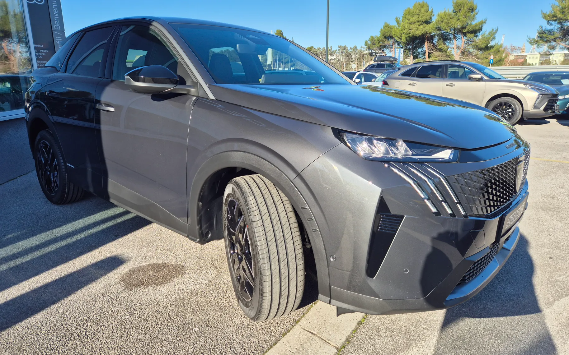 Zunanja slika - Peugeot 3008 - Allure Pack HIBRID 145 - NA ZALOGI - 3
