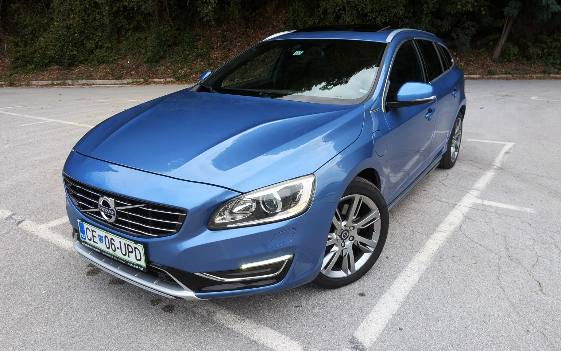 Zunanja slika - Volvo V60 - 2.4 Diesel D6 5-valjev AWD Priključni HIBRID Summum+Polestar doda - 1