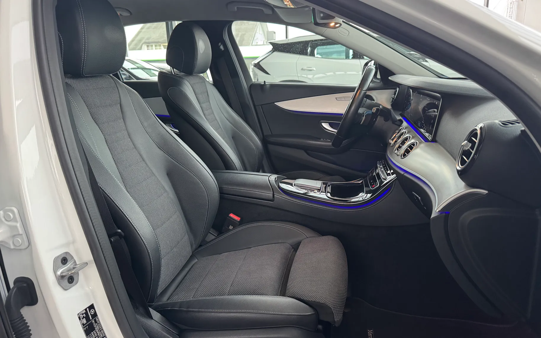 Zunanja slika - Mercedes-Benz E-Razred - E 220 d Avantgarde Avt. - 12