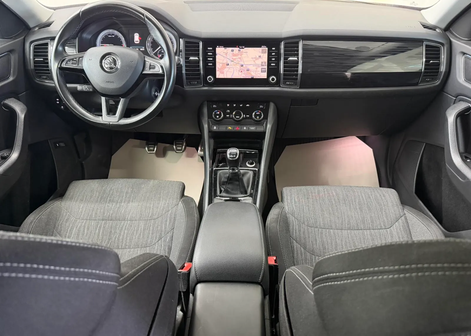 Zunanja slika - Škoda Kodiaq - 4x4 2,0 TDI Style - 6