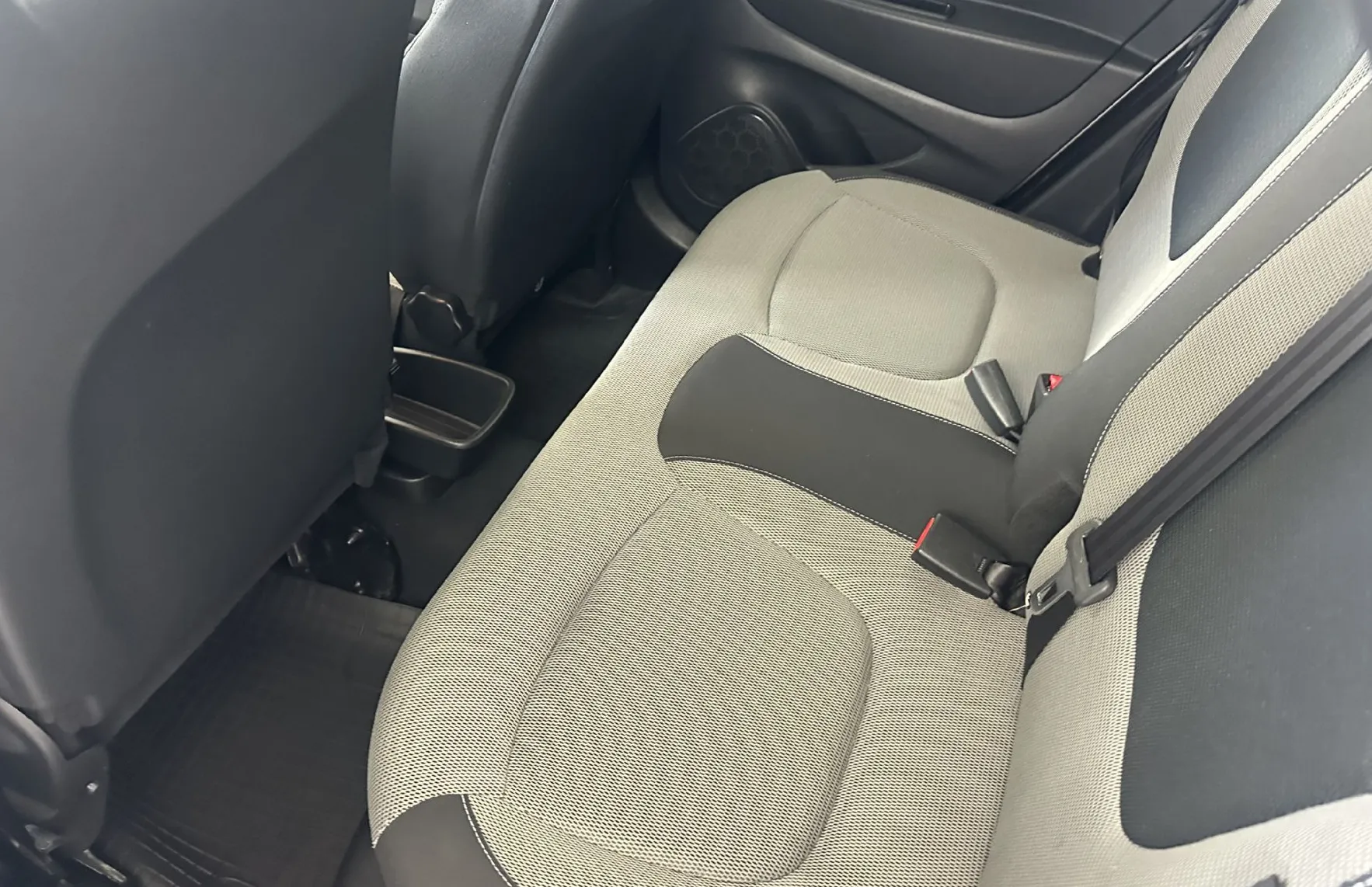 Zunanja slika - Renault Captur - dCi 90 Energy Expression.DIZEL.66 KW.125.000 KM - 5