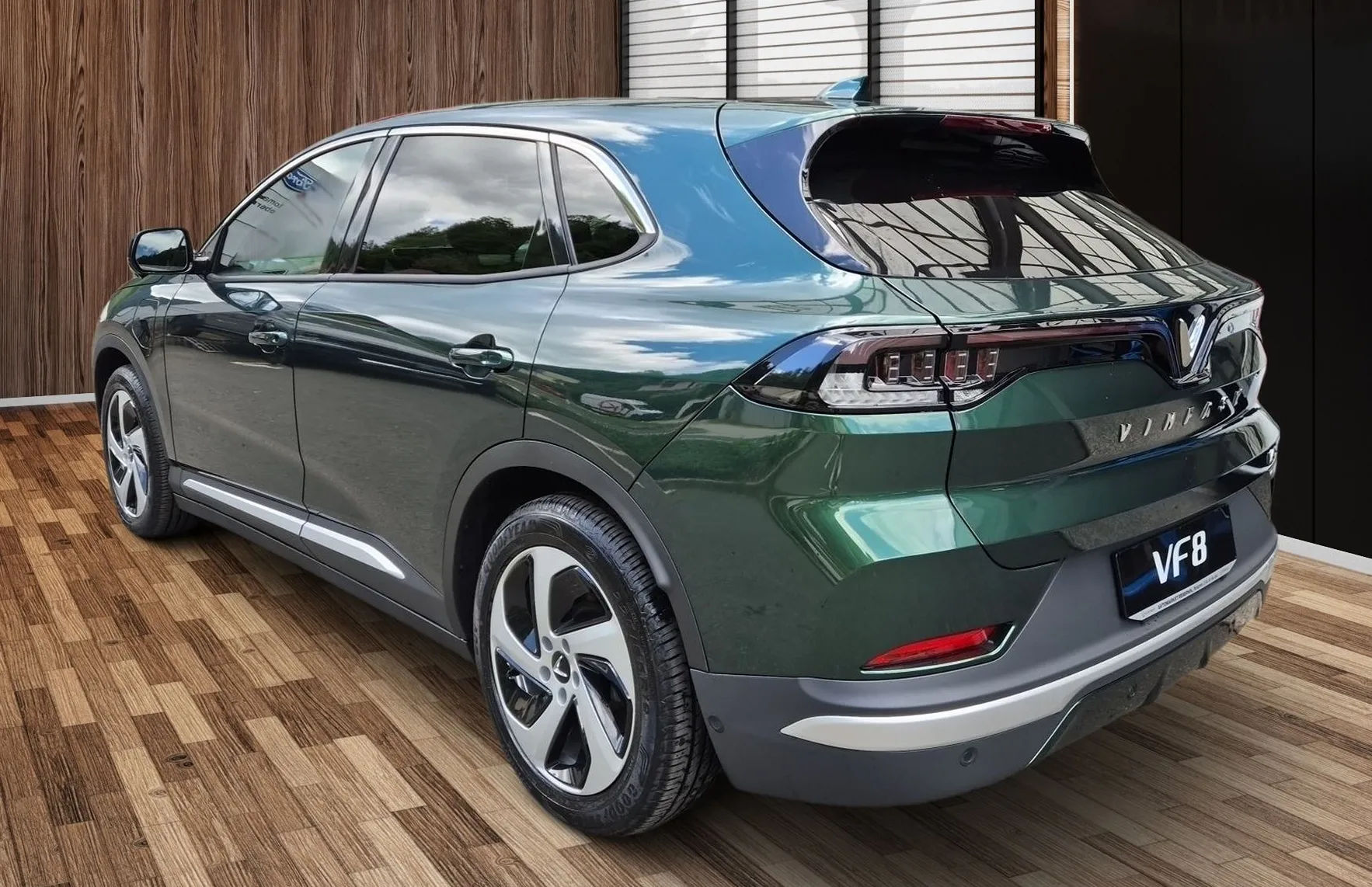 Zunanja slika - Vinfast VF8 - ECO 87.7kWh 350PS AWD - GRATIS POLNILNICA 22KW - 5