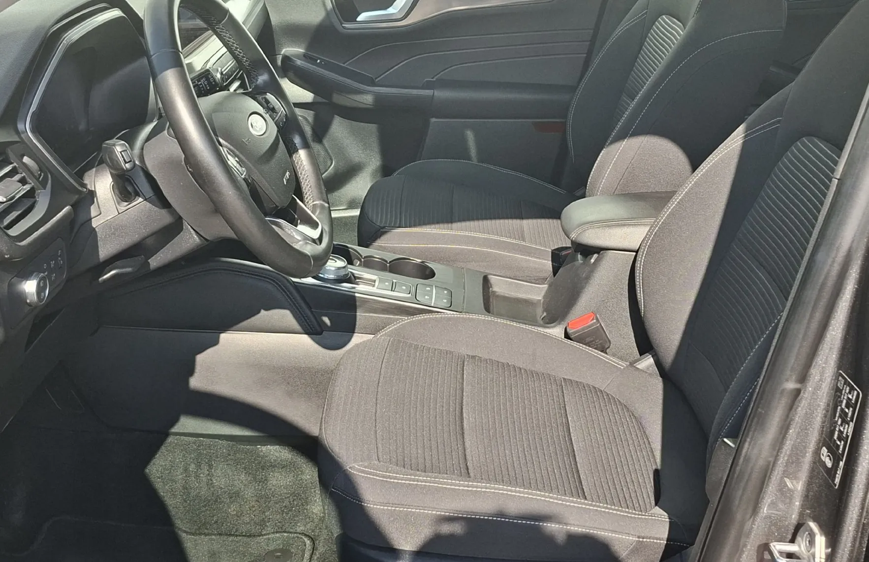 Zunanja slika - Ford Kuga - Titanium 2.0 EcoBlue Auto 4X4 - 8