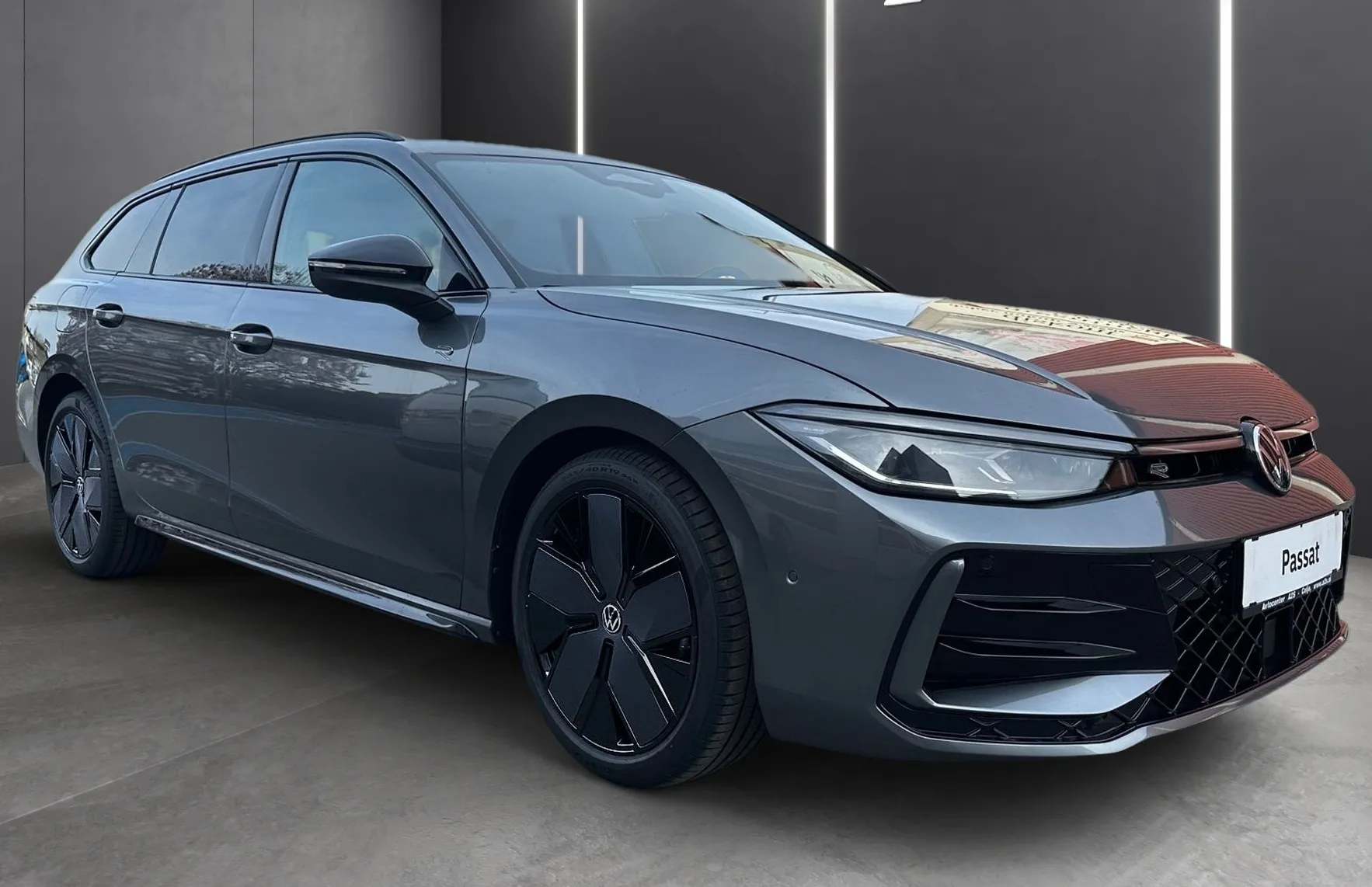 Zunanja slika - VW Passat - Variant 2.0 TDI 4JOY DSG 110kW - 2