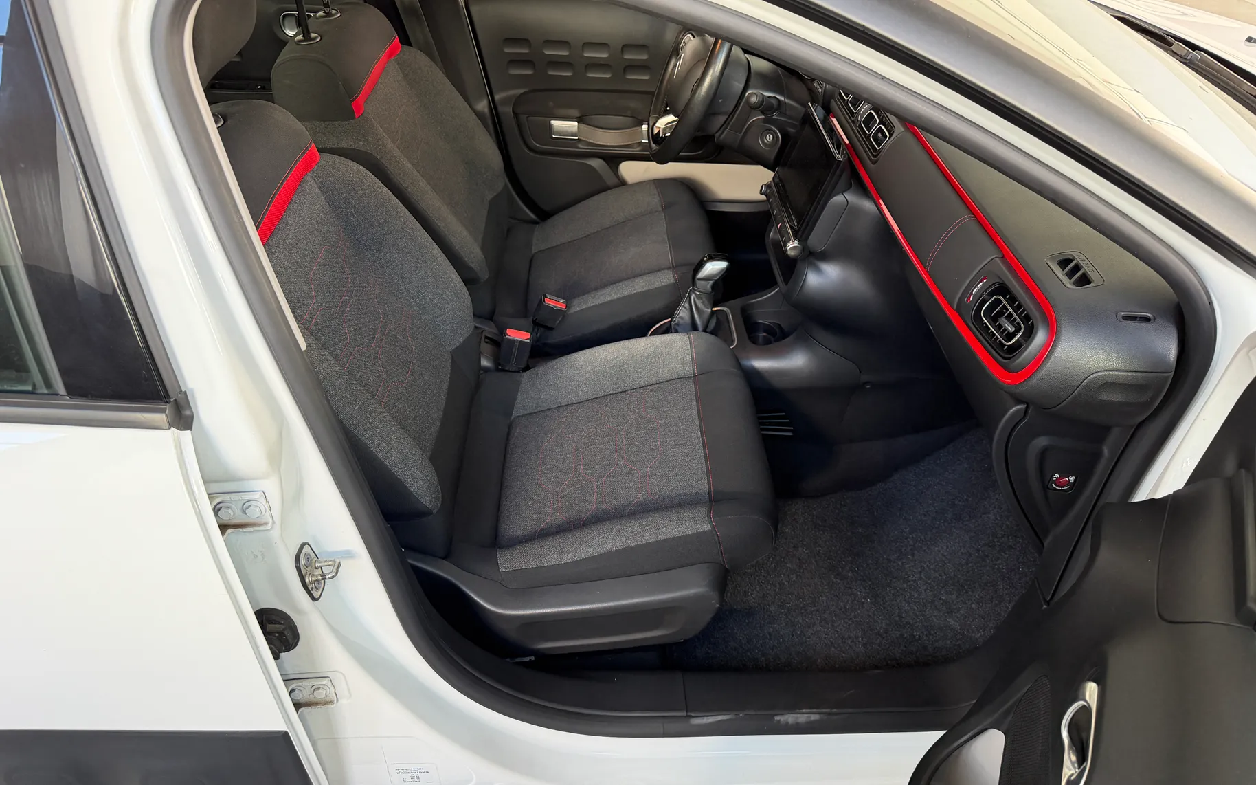 Notranja slika - Citroën C3 - 1.2 PureTech - 15
