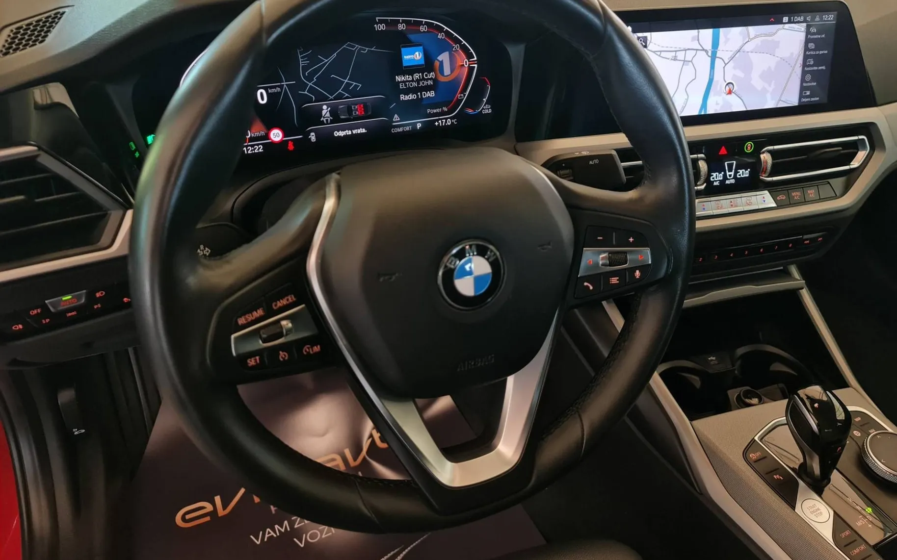Notranja slika - BMW serija 3: - 318d Sport Line Aut.• Redno servisiran - 15
