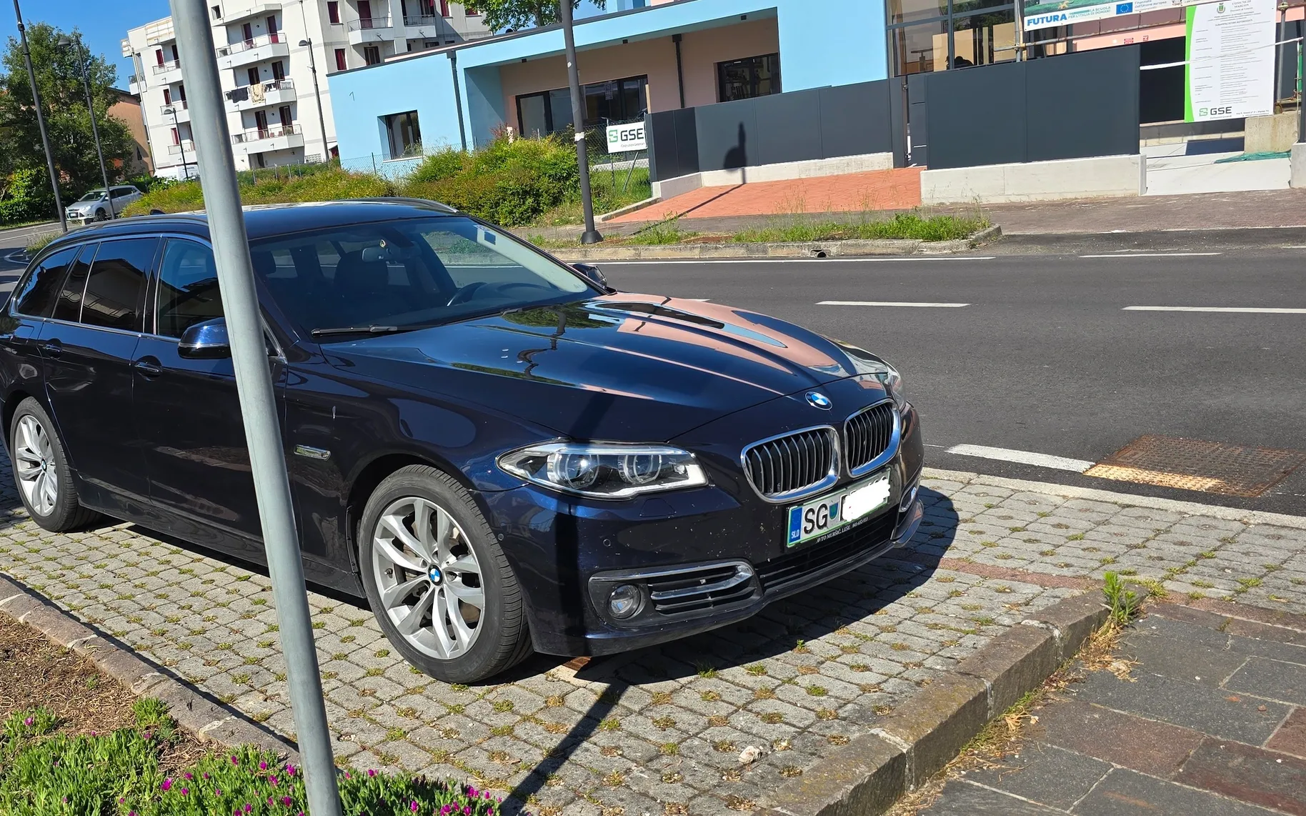 Zunanja slika - BMW Serija 5 - 530 d LUXURY - 5
