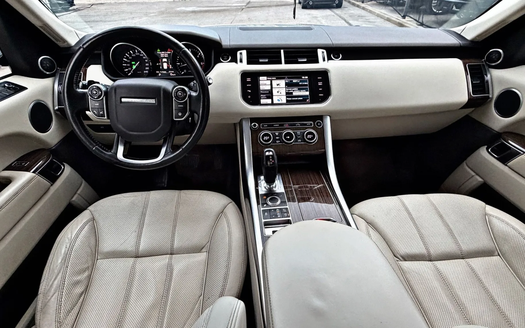 Notranja slika - Land Rover Range Rover Sport - 3.0 TDV6 SE Avt.-LED-BI-XENON-NAVI-ZRAČNO... - 10