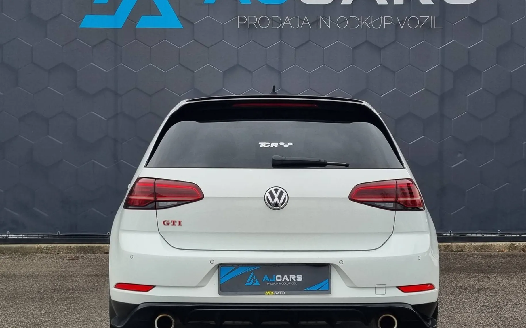 Zunanja slika - VW Golf - 2.0 GTI TCR avt. 290PS-Alcantara-Virtual-DSG-Alu - 6