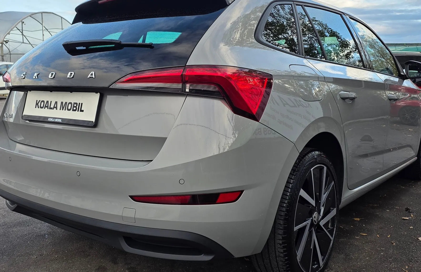 Zunanja slika - Škoda Scala - 1.0 TSI SPORT LED-KAMERA-ALU PLATIŠČA-1.LASTNIK - 4