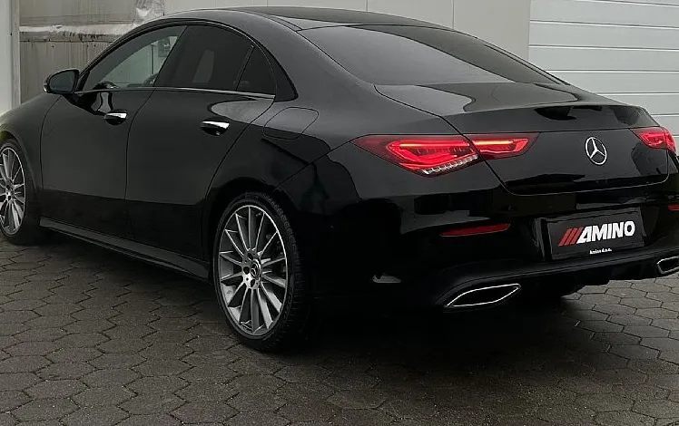 Zunanja slika - Mercedes-Benz CLA-Razred - 180 AMG OPTIK-BURM-NAVI-PDC-KAMERA-ALU19 - 4