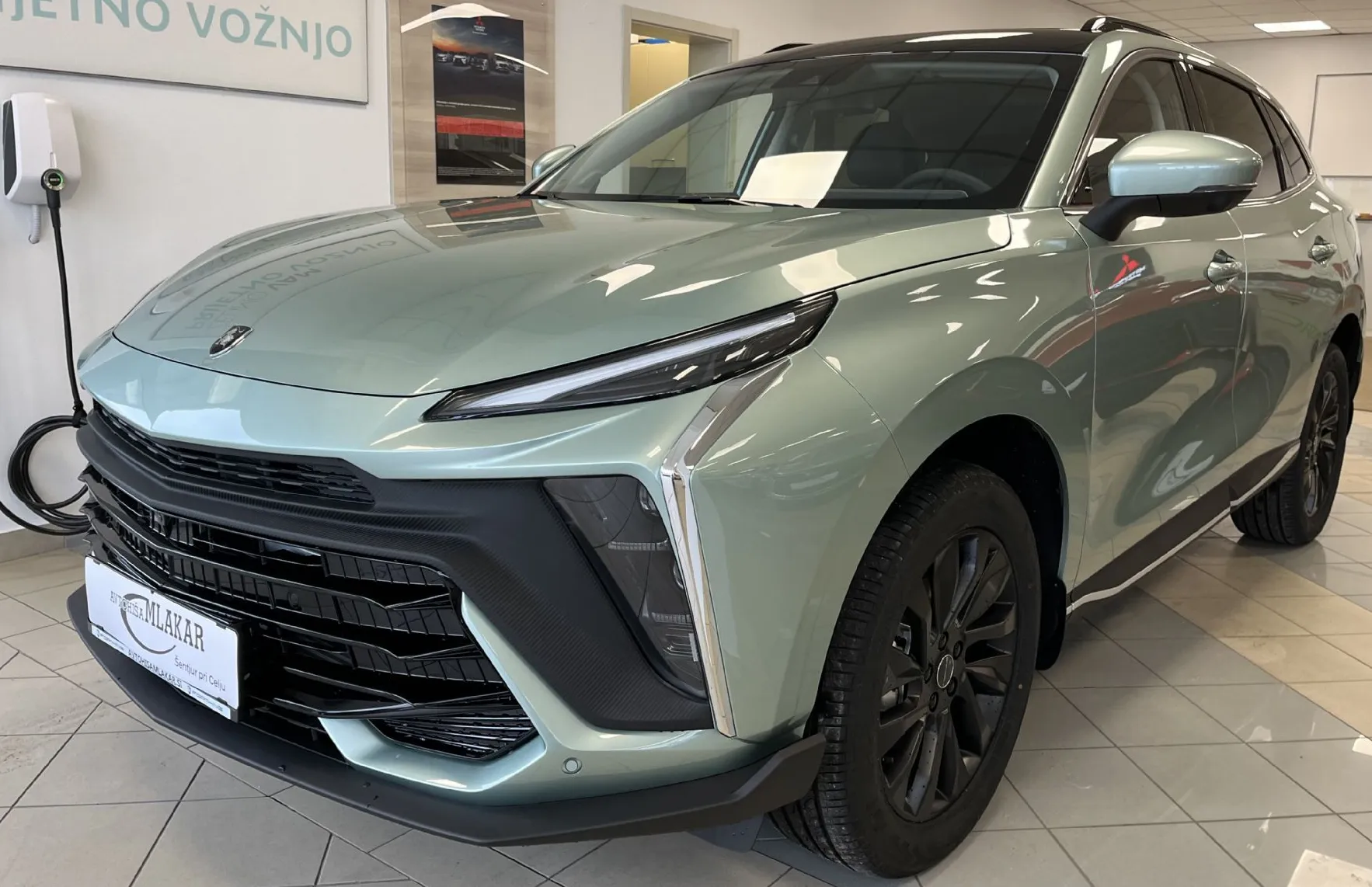 Zunanja slika - Forthing Forthing T5 EVO - T5 Evo 1.5 T-GDI LUXURY - NA ZALOGI - my 2025 - - 3