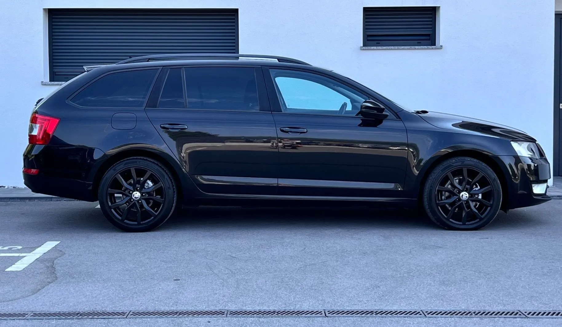 Zunanja slika - Škoda Octavia - 1.6 TDI+ALU+NAVI+DSG+KLJUKA - 5