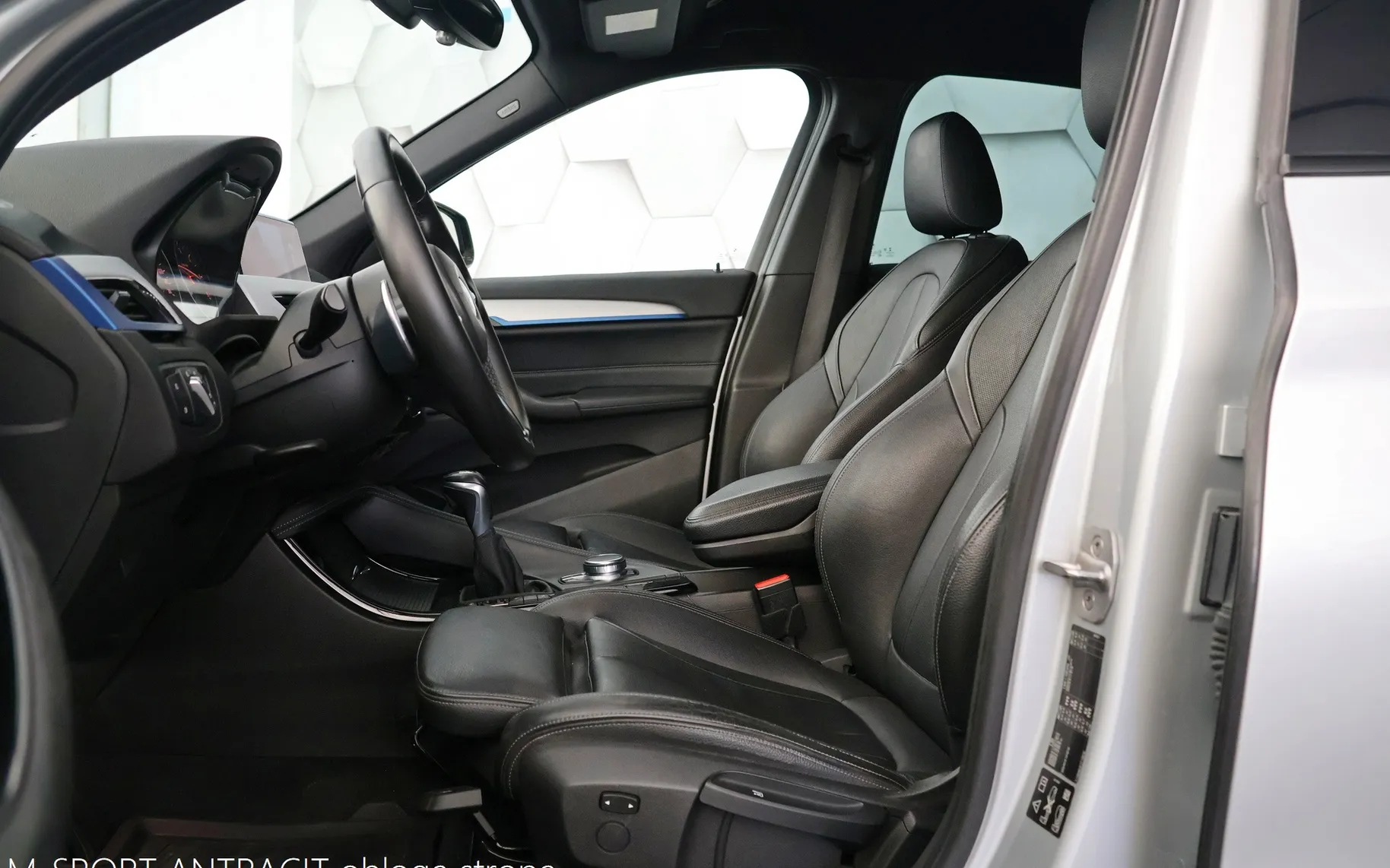 Zunanja slika - BMW X1 - 2.0d 18d x-Drive Aut M-Sport 150KM - 17
