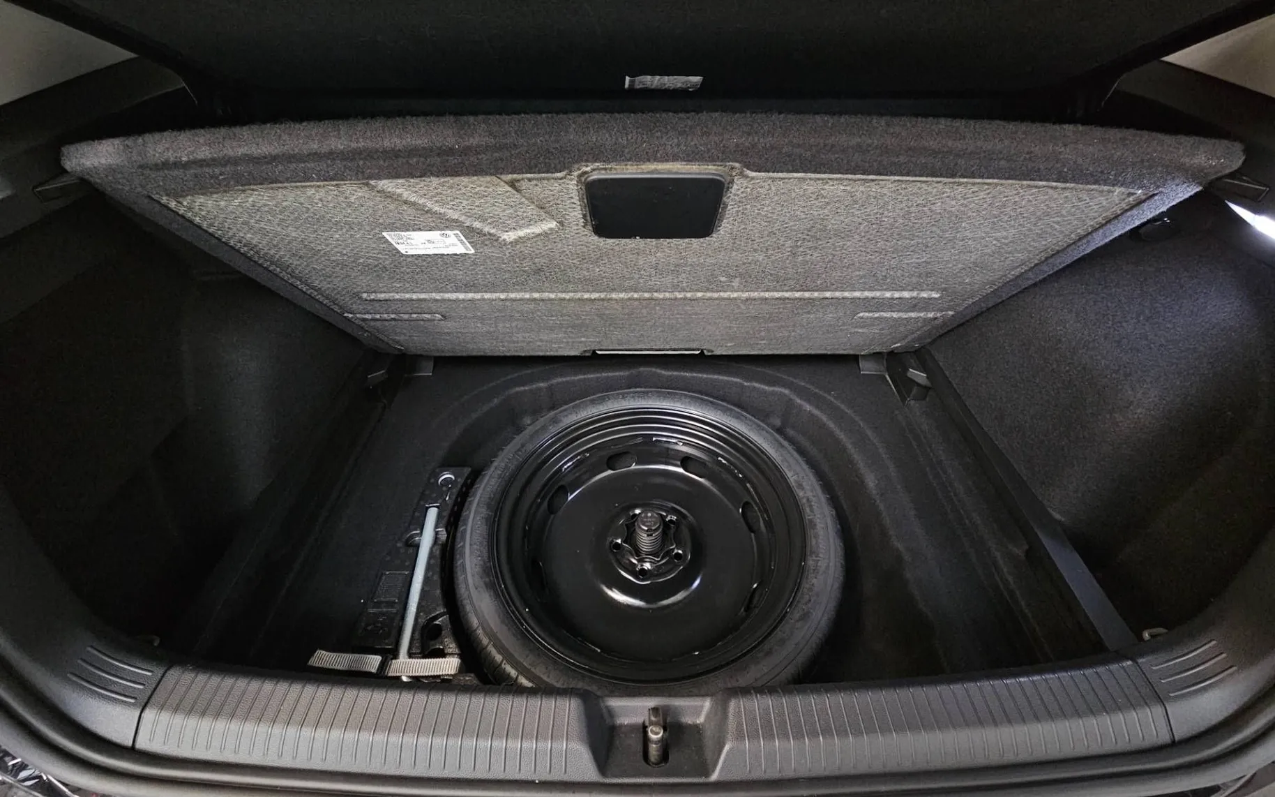 Notranja slika - Volkswagen Golf - 1.5 TSI Style - 11