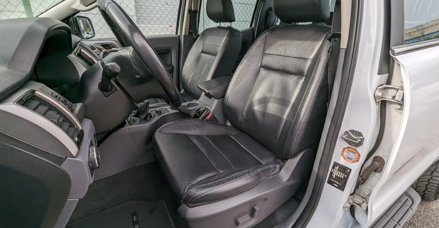 Zunanja slika - Ford Ranger - 2.2 TDCi 118 kW 4X4 LIMITED - FRENK - IZVLEČNO DNO - 14