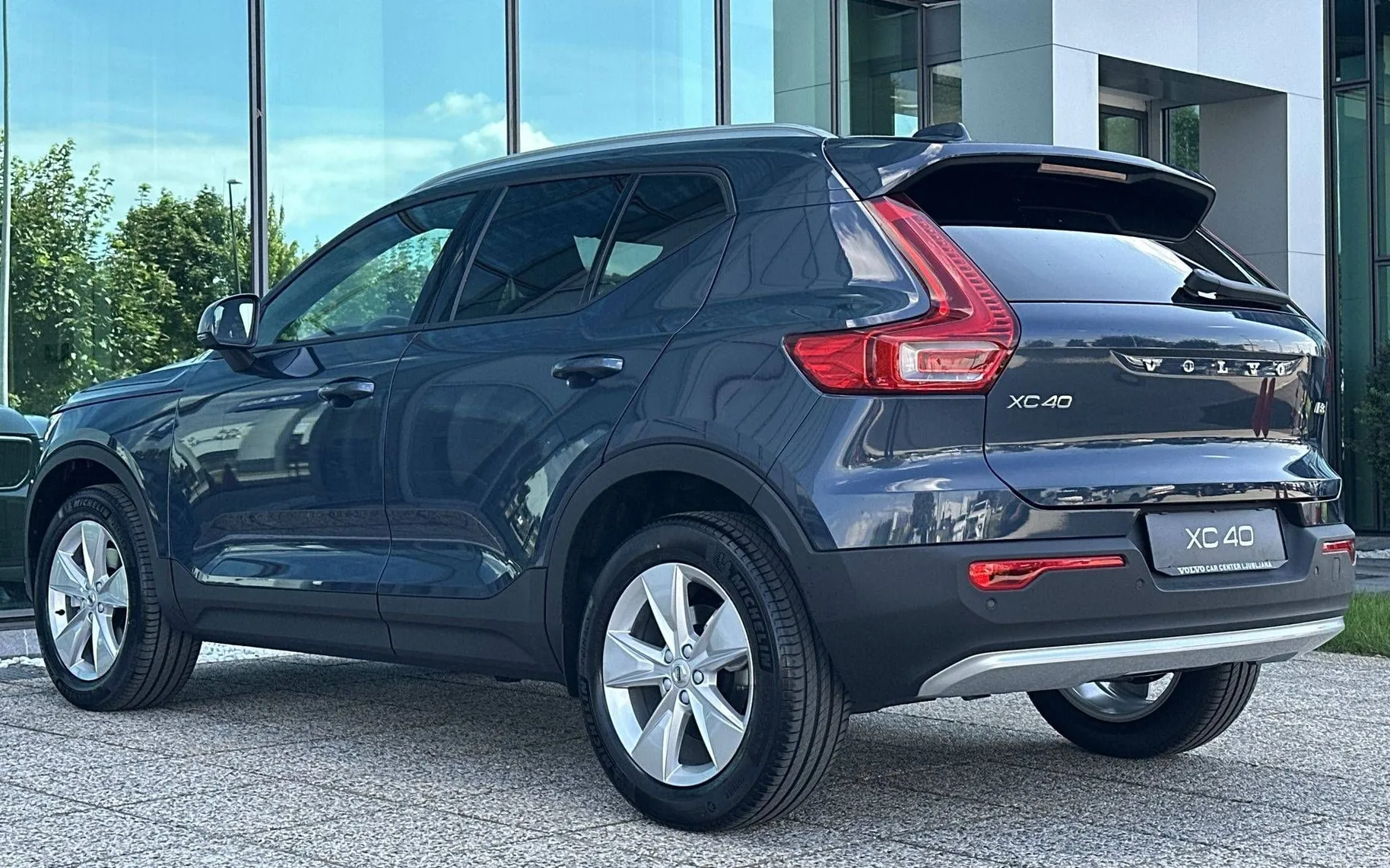 Notranja slika - Volvo XC40 - B3P Core Avt... - 7