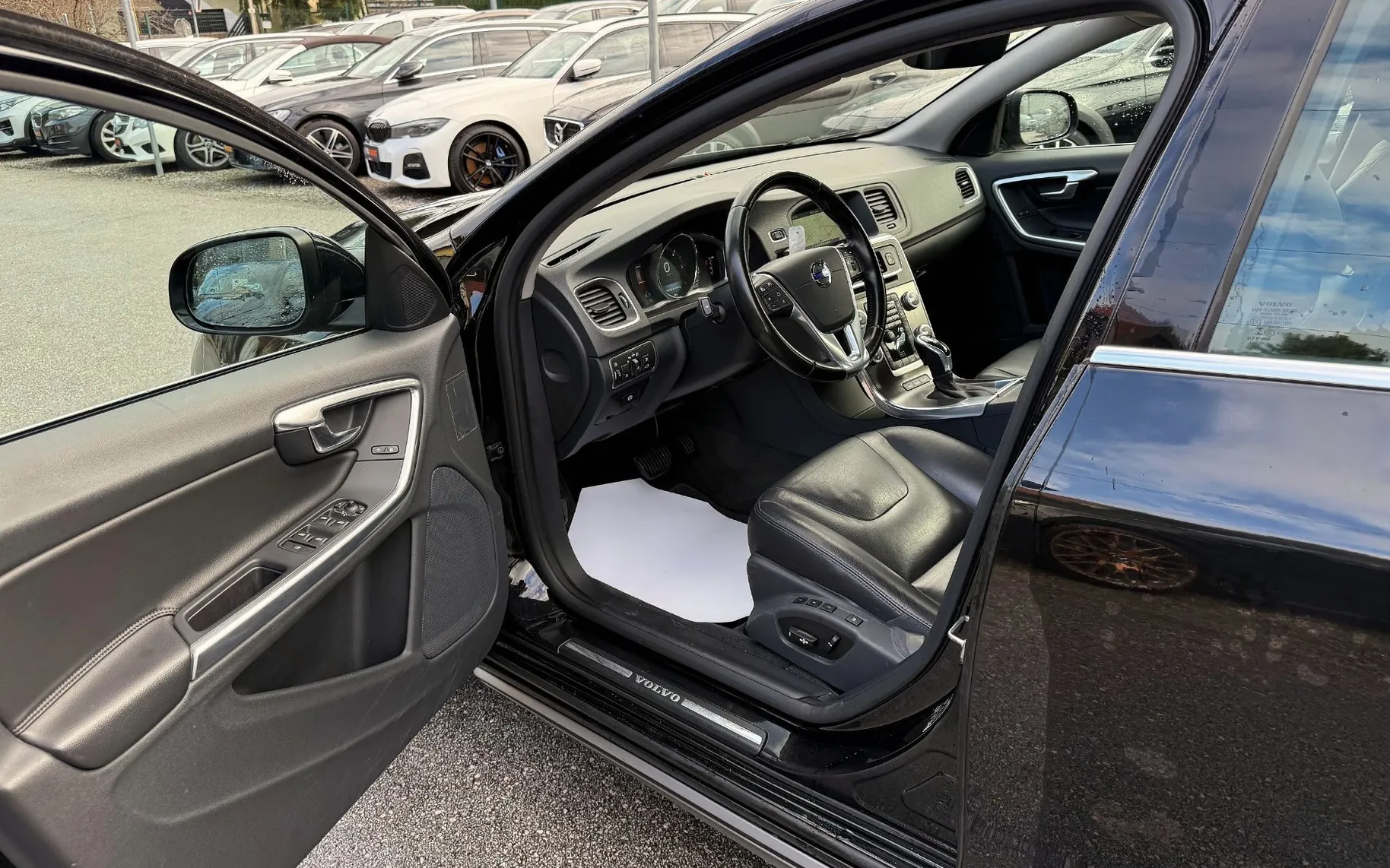 Zunanja slika - Volvo V60 - 2.4 D6 TwinEngine AWD HYBRID POLSTAR AUT. XENON - 13