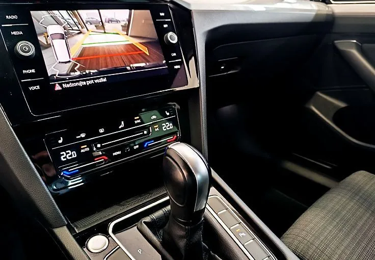 Zunanja slika - Volkswagen Passat - Variant 2.0 TDI AVT-KAMERA-GRETJE SED-NAVI-DAB-LED-VIDEO - 12