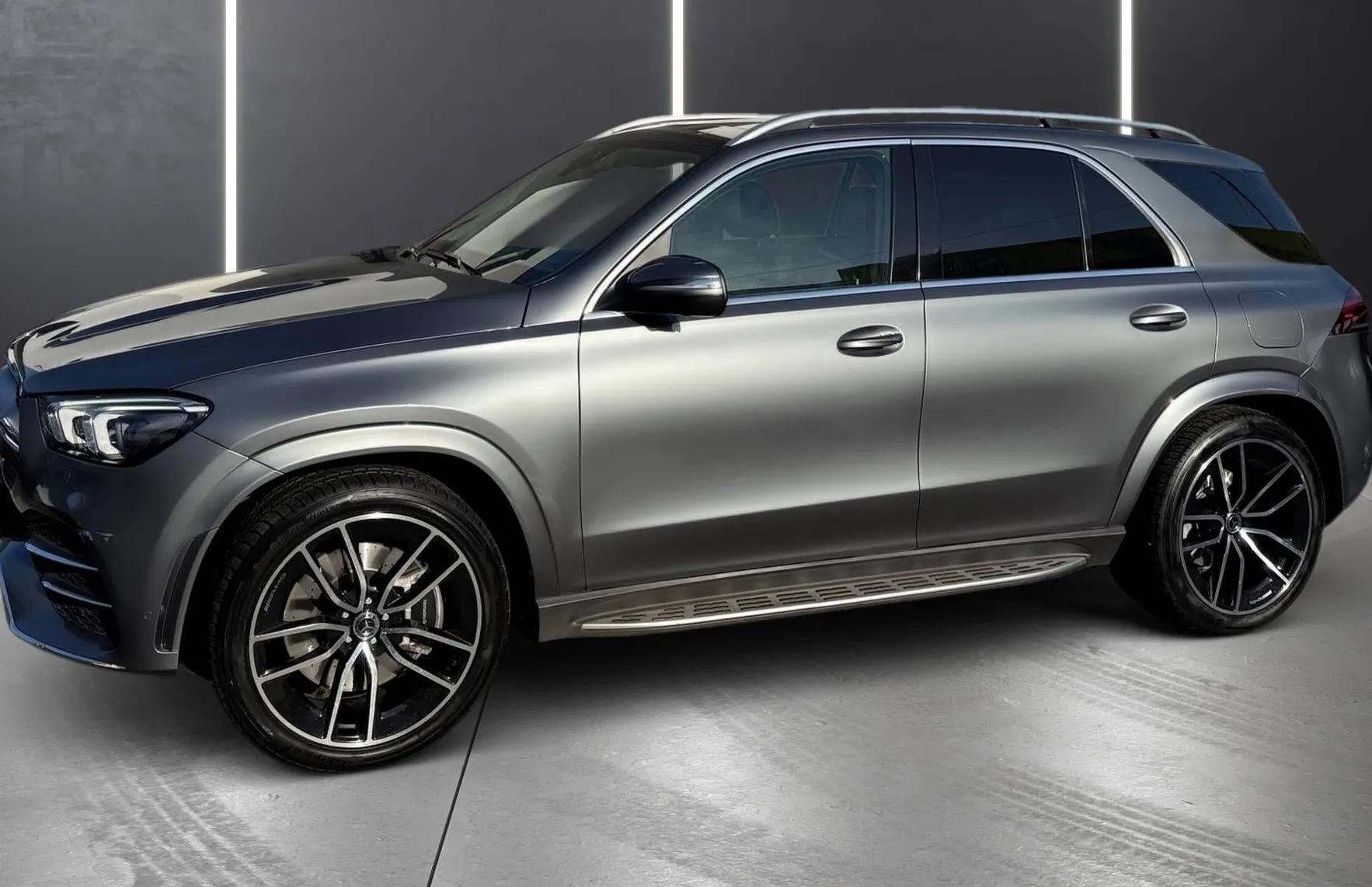 Zunanja slika - Mercedes-Benz GLE-Razred - 350de AMG LINE 4MATIC PANO RADAR LED ZRAČNO 360K - 3