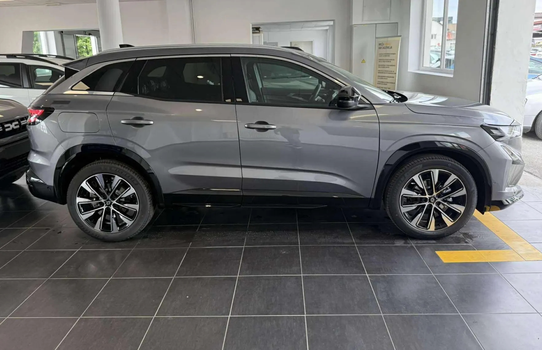 Zunanja slika - Renault Austral - techno mild hybrid 160 auto AKCIJA ZALOGA - 8