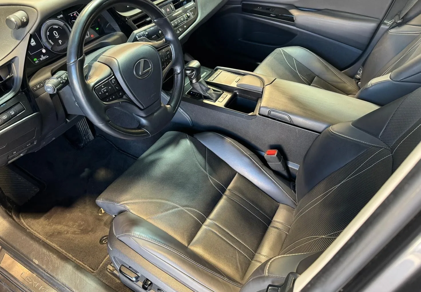 Zunanja slika - Lexus ES - 300H-EXECUTIVE-RADAR-HEADUP-MEMORY-USNJE-HLAJ.SED - 10