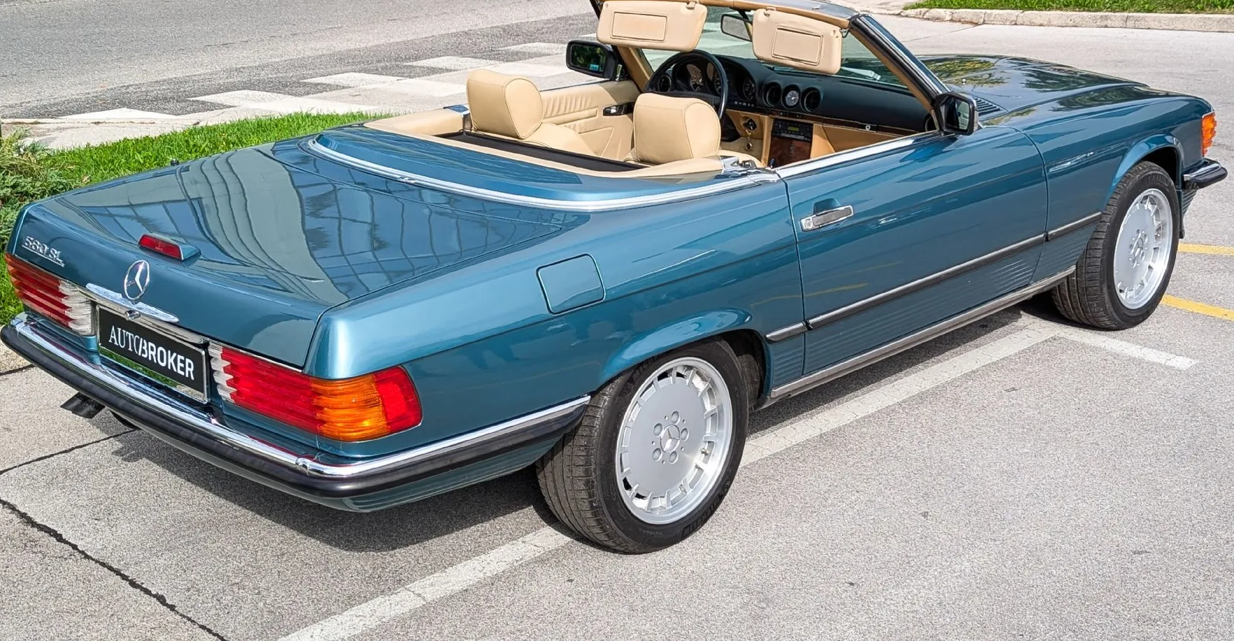 Zunanja slika - Mercedes-Benz SL-Razred - SL560 oldtimer AUT certifikat starodobnika - 19