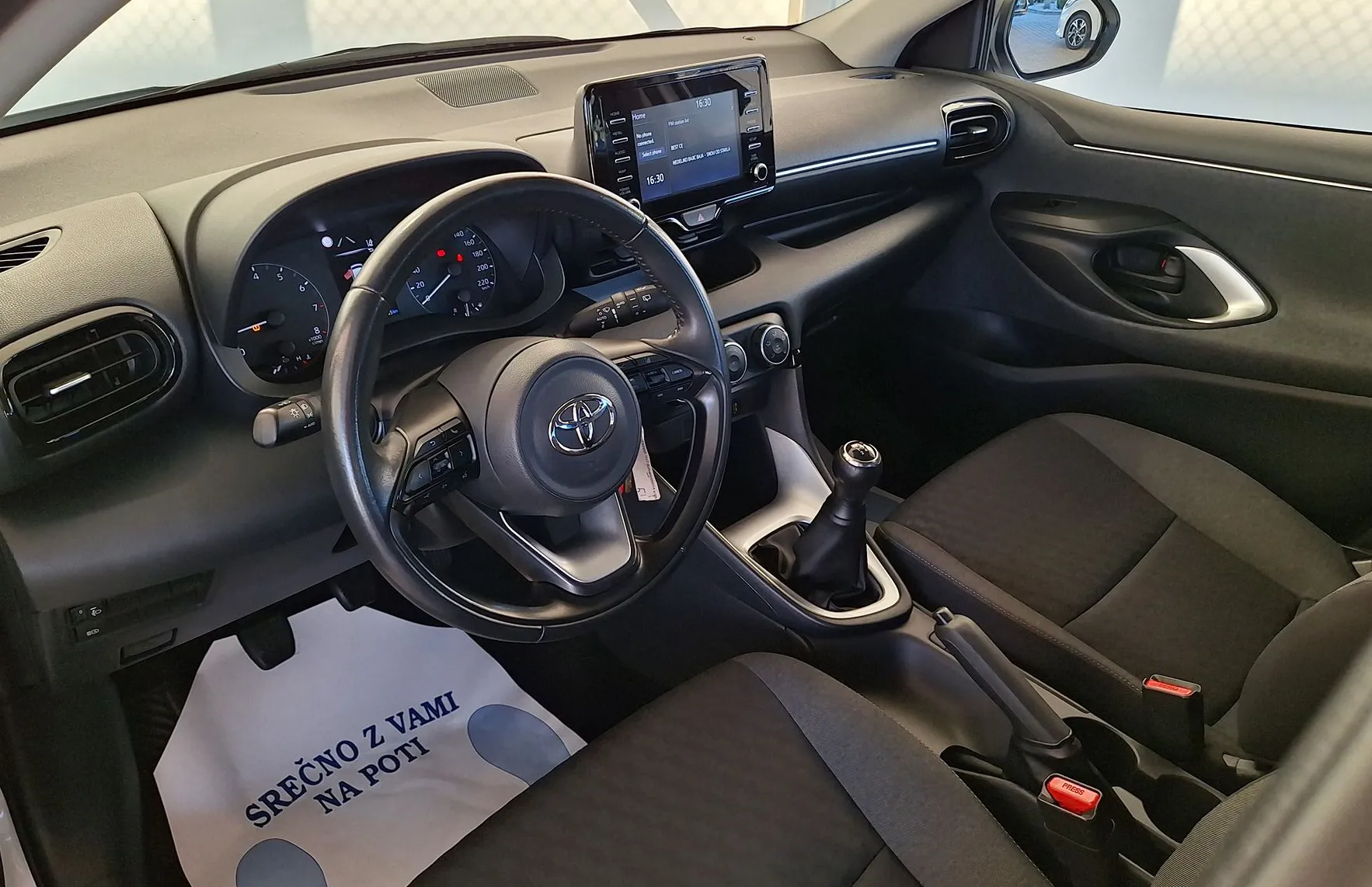 Zunanja slika - Toyota Yaris - 1.0 VVT-i Stella - 8