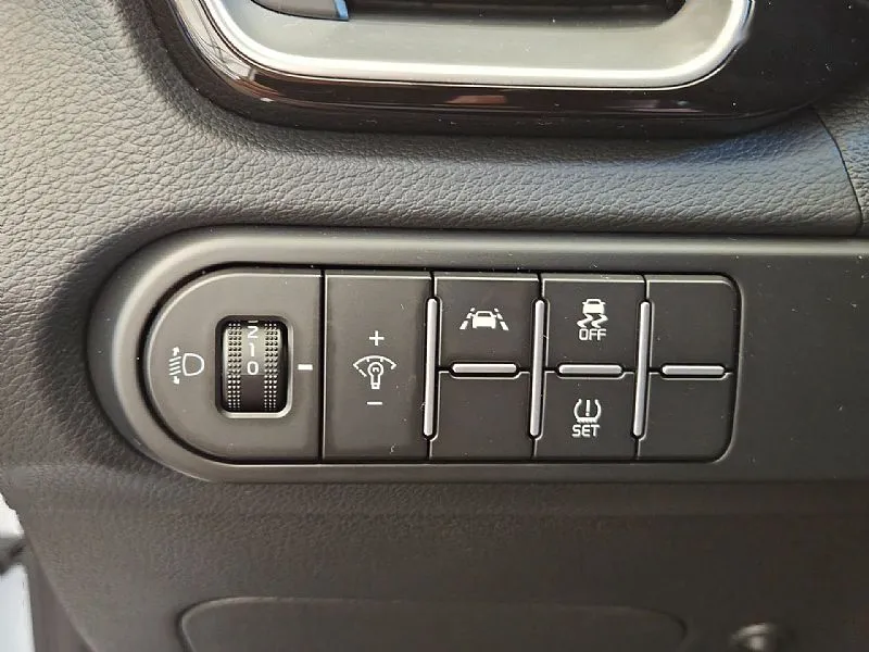 Zunanja slika - KIA Ceed - 1.6 CRDi MHEV EX Vision ISG DCT GR.SED-VOLANA - 16