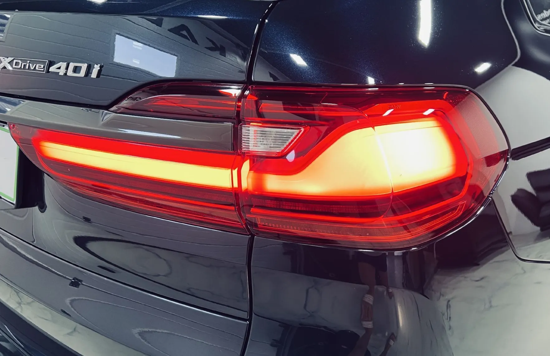 Zunanja slika - BMW X7 - serija : xDrive40i M SOFT-PANO-LASER-KAM360-22COL -4CONTR.. - 18
