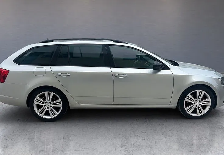 Zunanja slika - Škoda Octavia - Combi 2.0 TDI RS - 5