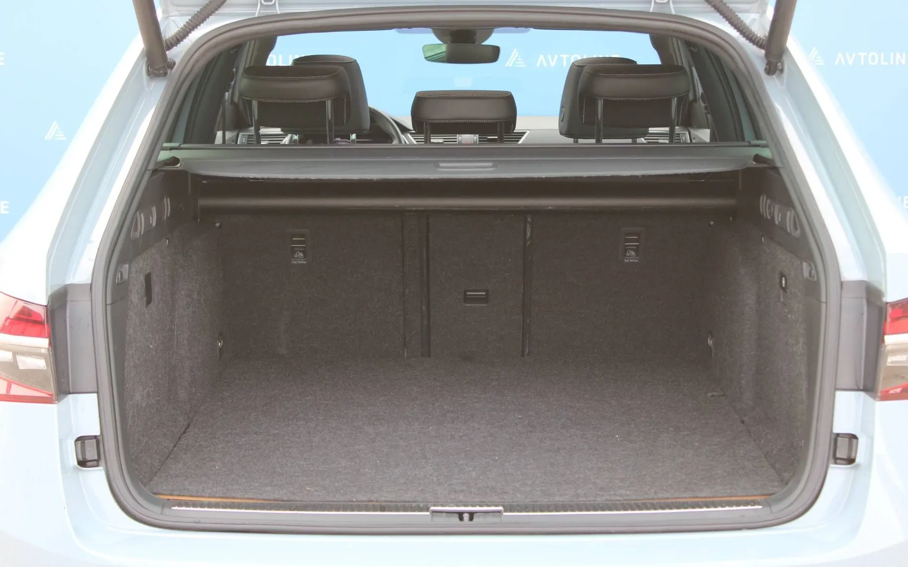 Zunanja slika - Škoda Superb - 1.4 TSI PHEV L K Combi DSG GRET-HLAJENJE SED.PANO. - 13