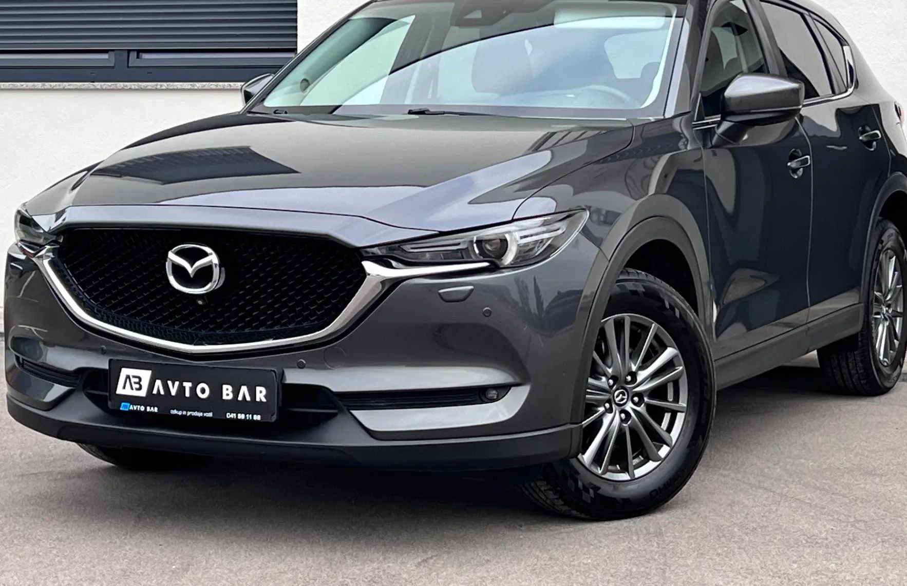Zunanja slika - Mazda CX-5 - 2.2 CD+TAKUMI+4WD+1.LAST+SLO+NAVI+HEAD UP - 1