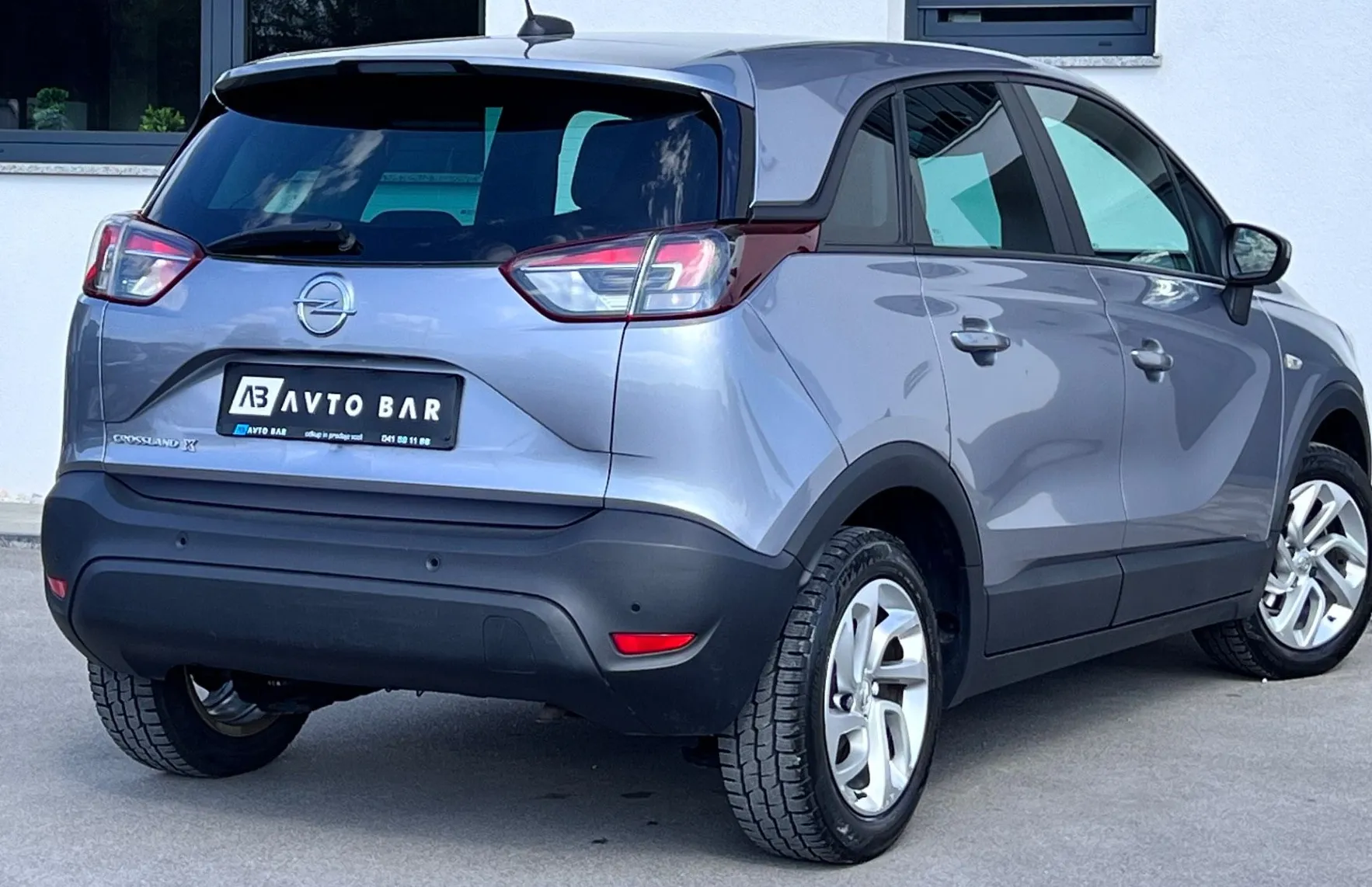Zunanja slika - Opel Crossland X - 1.2 +SLO+1.LAST+DAB+PDC+ALU+TEMP... - 7