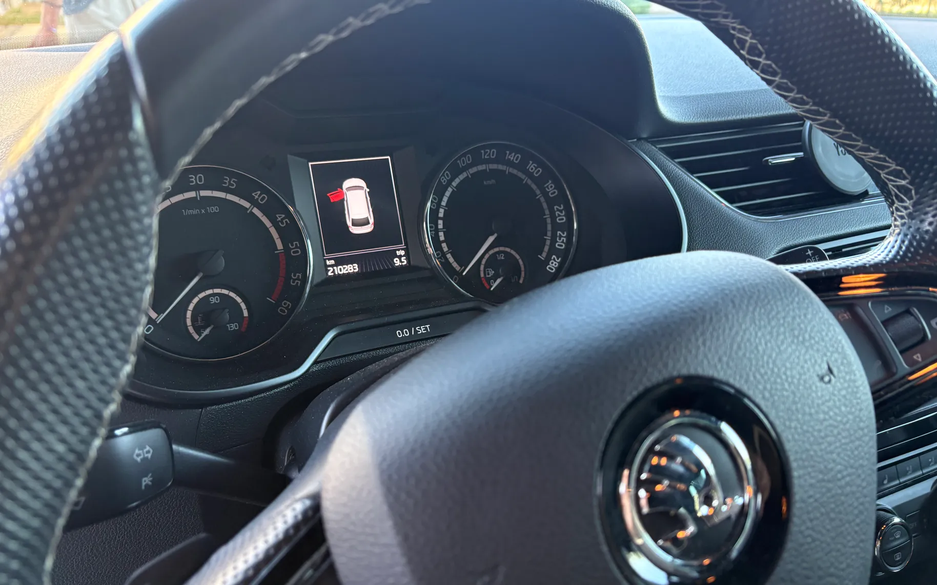 Notranja slika - Škoda Octavia - Combi 2,0 TDI RS DSG - 9