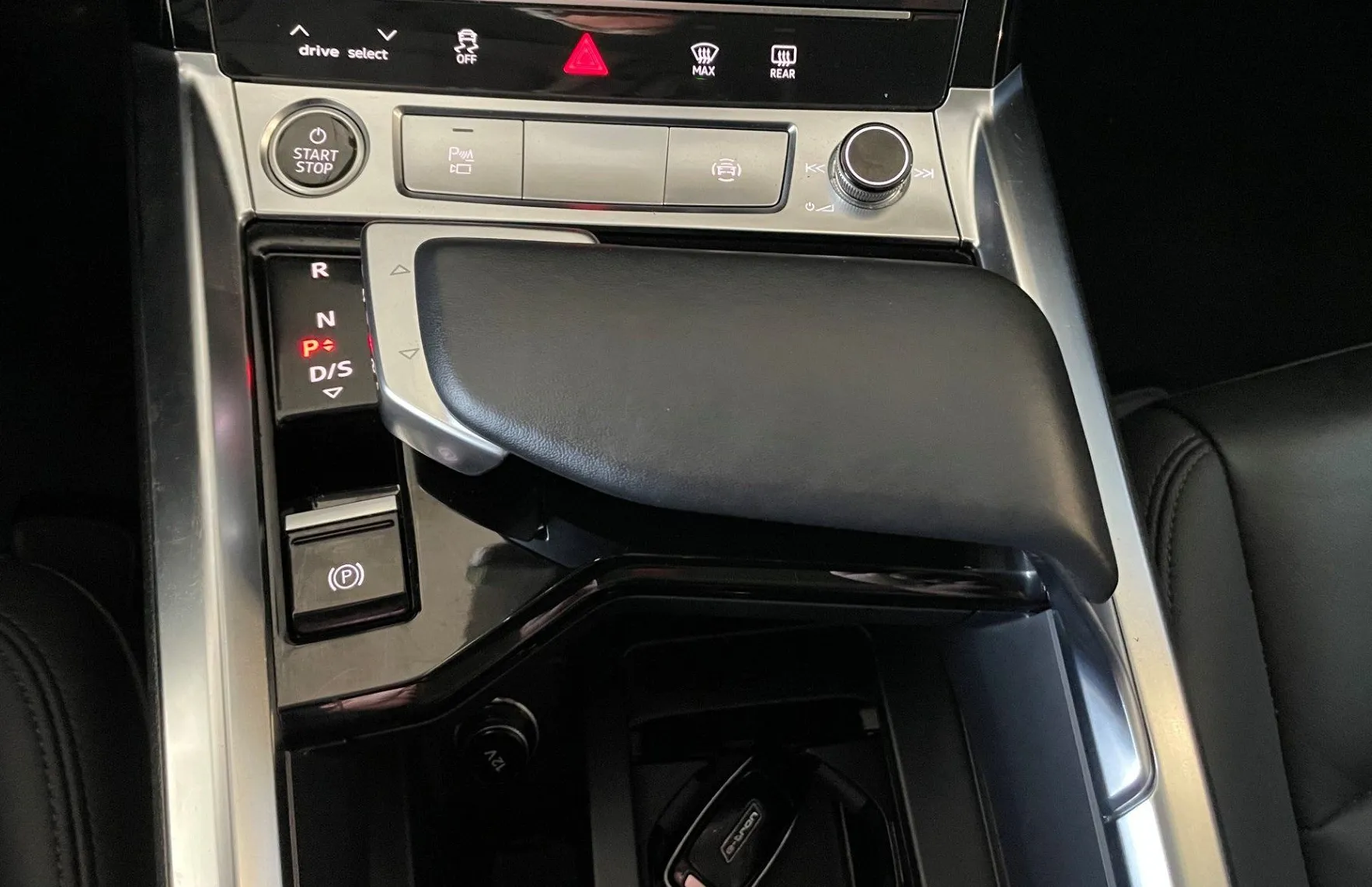 Zunanja slika - Audi e-tron - 50 quattro.NEMŠKI.PANORAMA.KAMERA.LED.GRE.SE.USNJE - 13