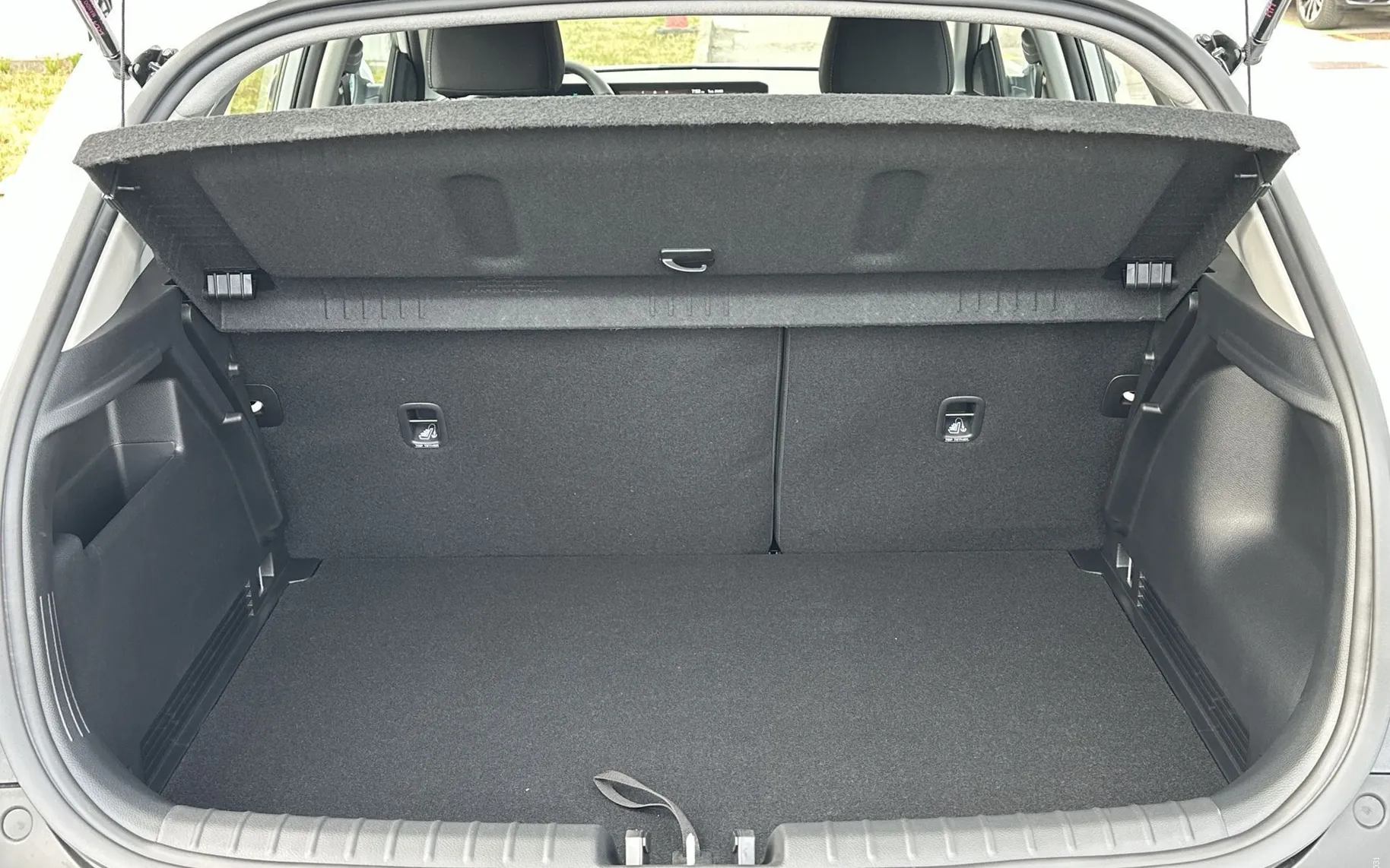 Notranja slika - KIA Stonic - 1.0 T-GDi LX Life M T... - 14