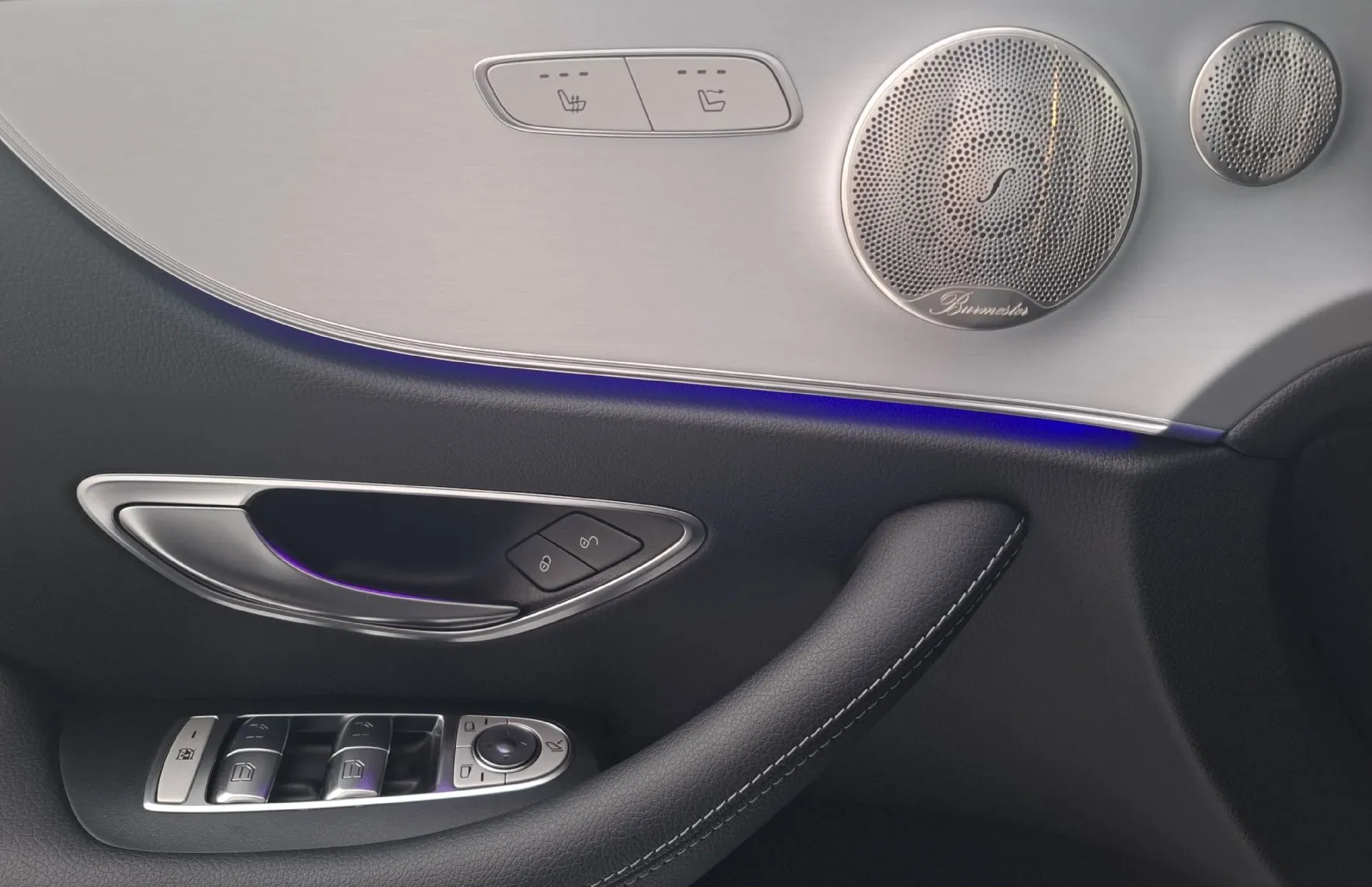 Zunanja slika - Mercedes-Benz E-Razred - E200 AMG LINE AVTOMATIK-BURMESTER HI-FI-KOT NOV - 13