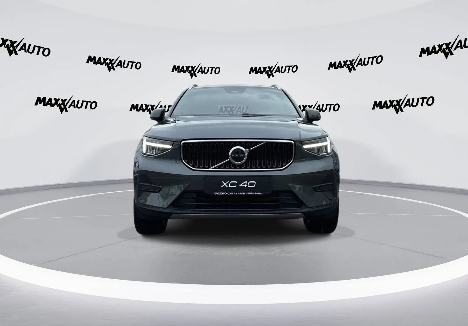 Zunanja slika - Volvo XC40 - B3 P Core DCT... - 2