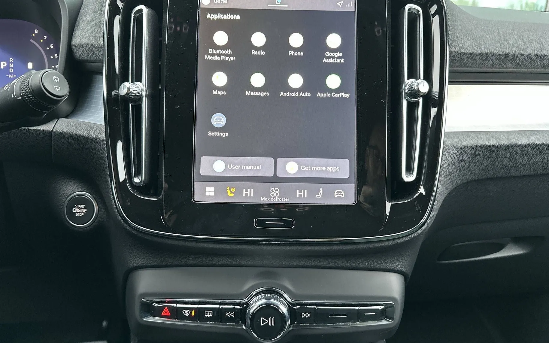 Notranja slika - Volvo XC40 - B3 P Core AT DCT 3 leta garancije + 3 servisi - 18