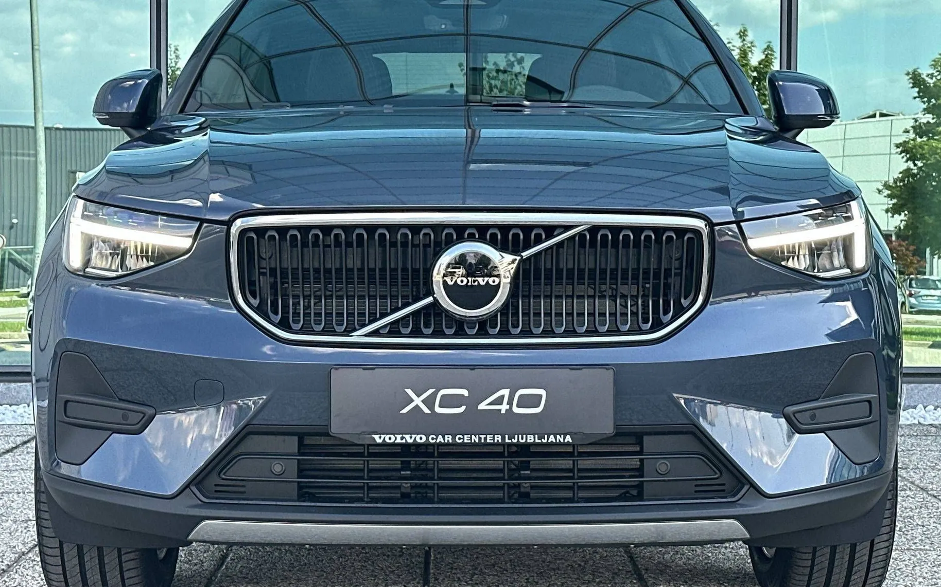 Zunanja slika - Volvo XC40 - B3P Core Avt. - 2
