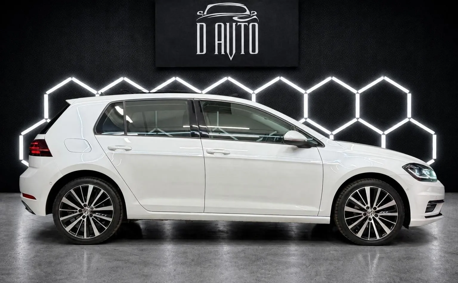Zunanja slika - Volkswagen Golf - 2.0 TDI Highline|PANORAMA|LED|ACC|KAMERA|PERLA| - 5