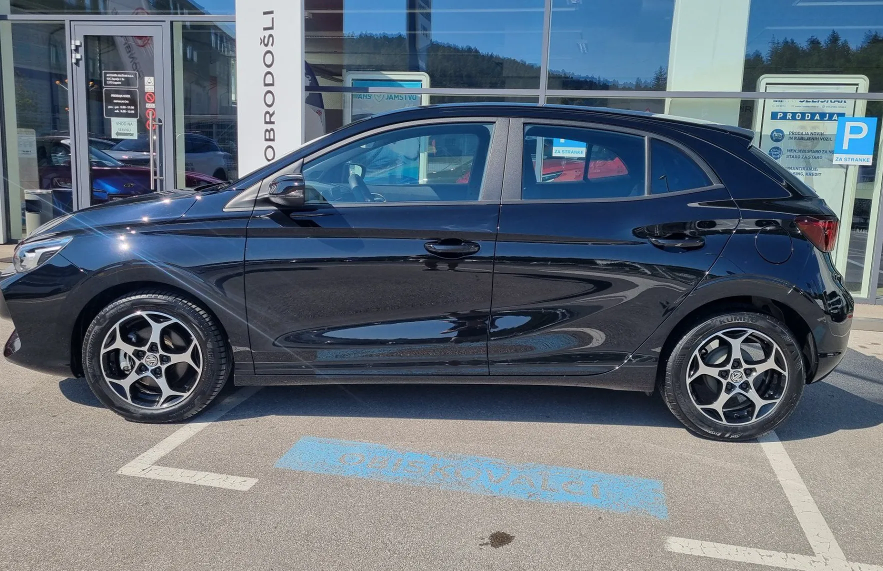 Zunanja slika - MG MG3 - 1.5 COMFORT - ODLIČNO OHRANJEN - TOP OPREMA - 5