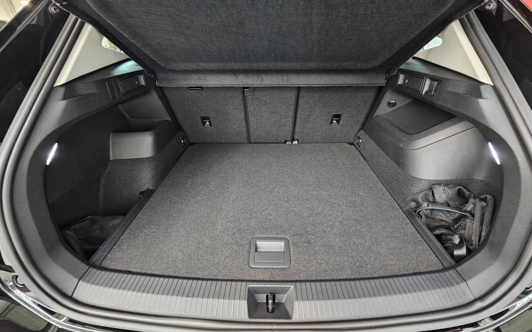 Notranja slika - Volkswagen Tiguan - 1.5 eTSI BMT DSG - 10